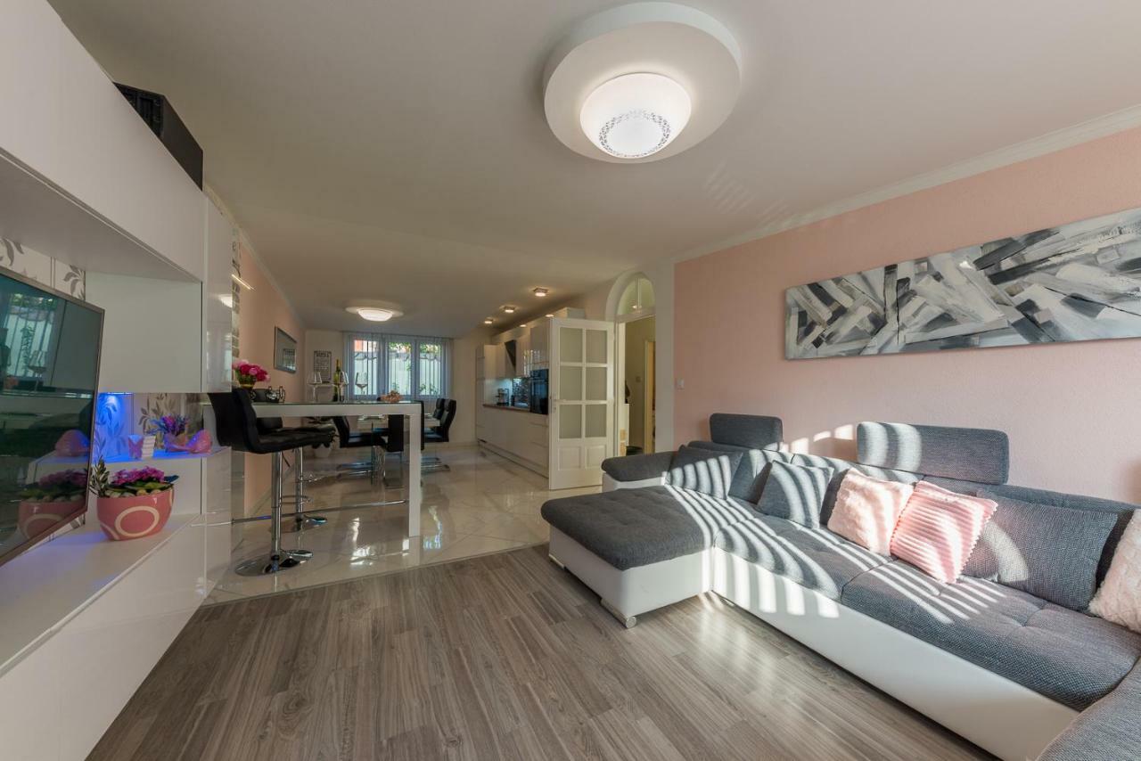Apartment Danijela II Sibenik Bagian luar foto