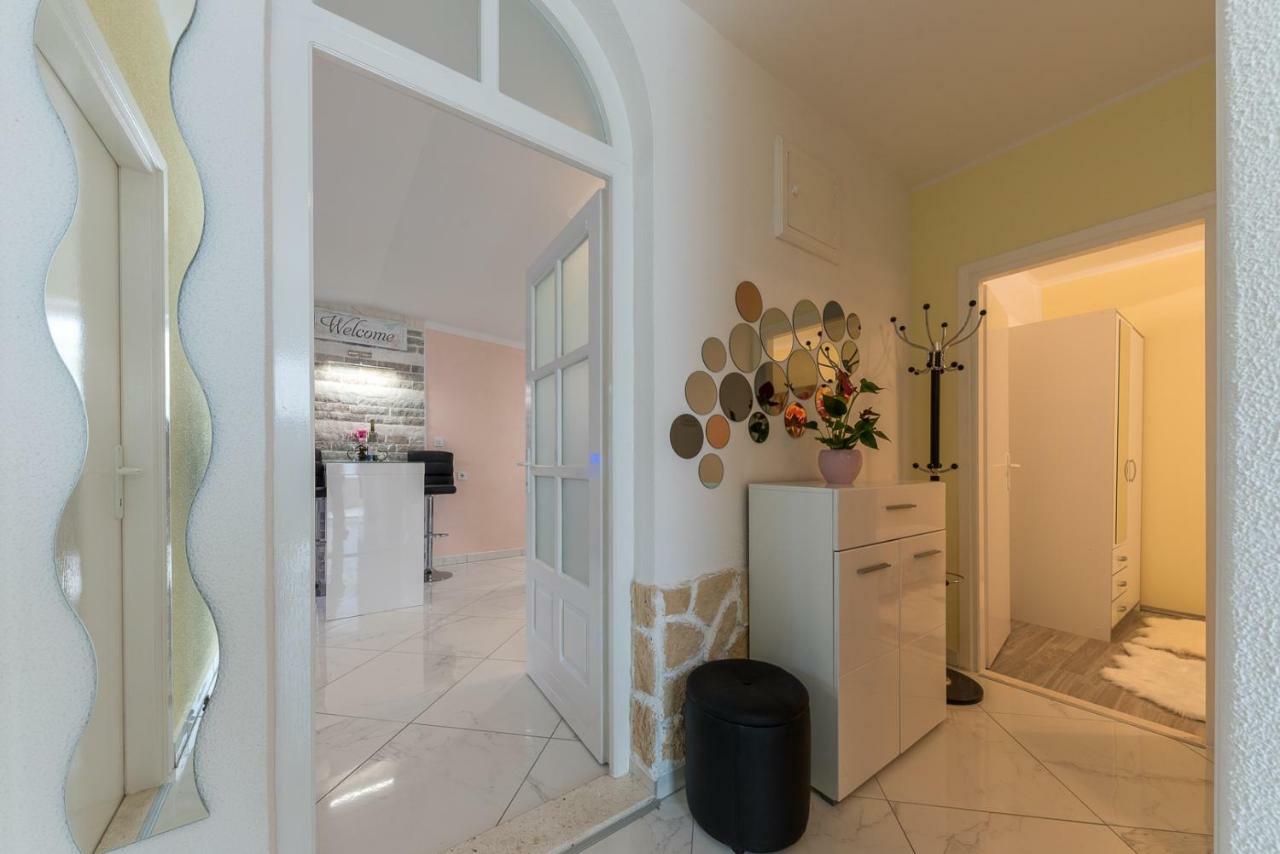 Apartment Danijela II Sibenik Bagian luar foto